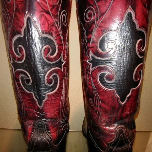 B10. Lucchese Vintage Cowboy Boots 6.5 men's = 8 Woman - Picture 2 of 7